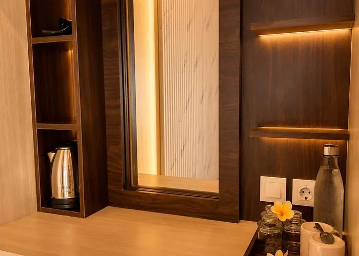 Guest house Bale Bingin Stay- Modern Near Beach, Cafes & Shops 4*